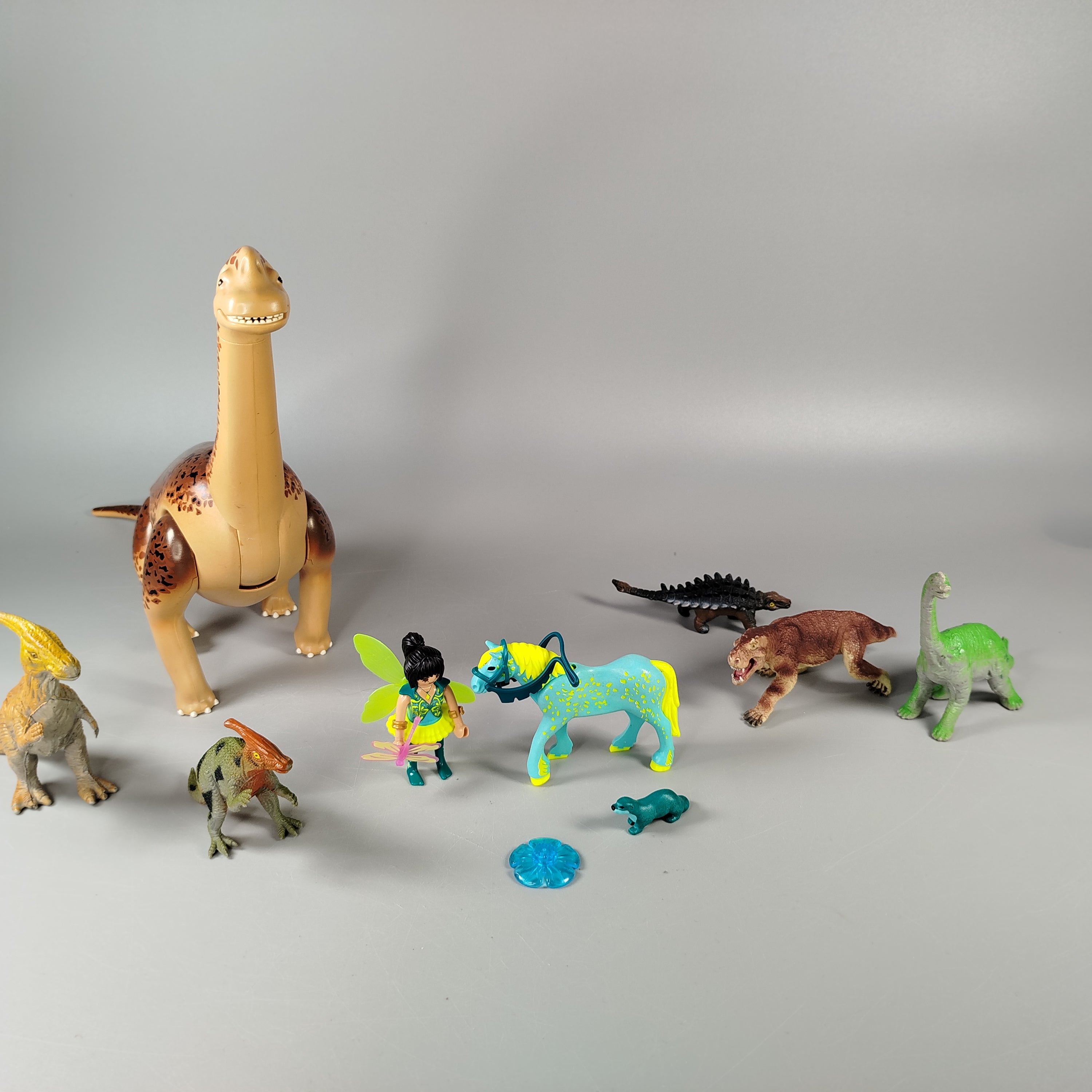 Spielzeugfiguren-Set - Märchen & Dinosaurier, gebraucht